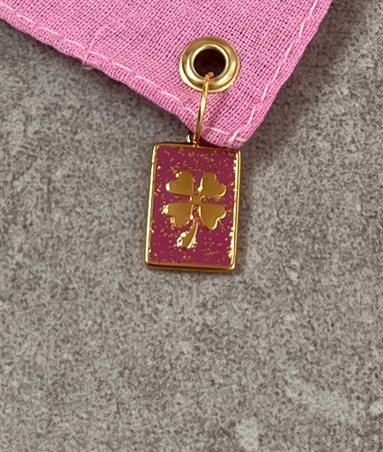 Bandana à Charm's – Édition Rose