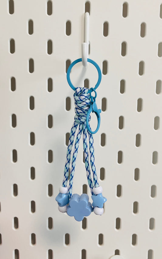 Porte-clé paracorde Fleur – Bleu et Blanc