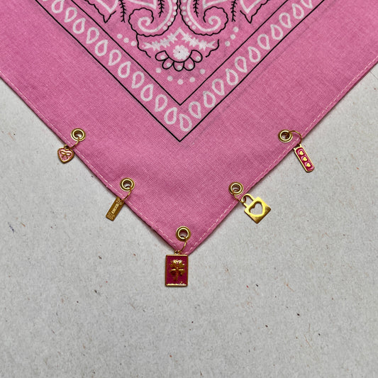 Bandana à Charm's – Édition Rose